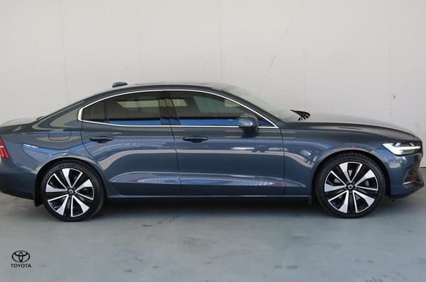 2023 Volvo S60 Ultimate B5 Bright in Blue