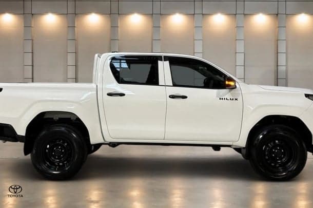2025 Toyota Hilux Workmate in White