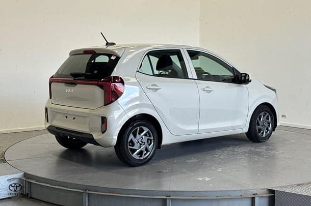 2024 Kia Picanto Sport in White