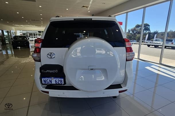 2013 Toyota Landcruiser Prado GXL in White