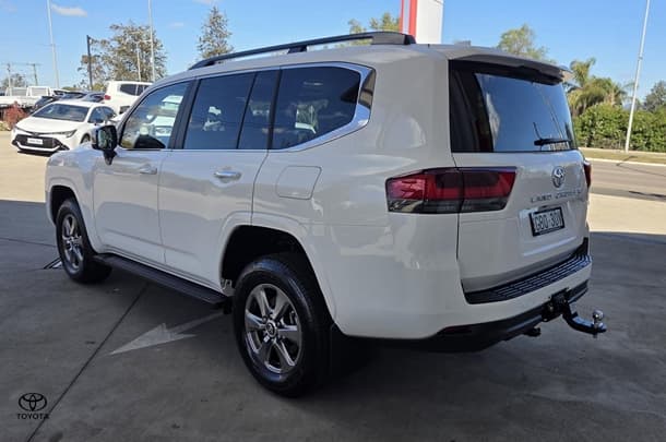 2026 Toyota Landcruiser Sahara in White