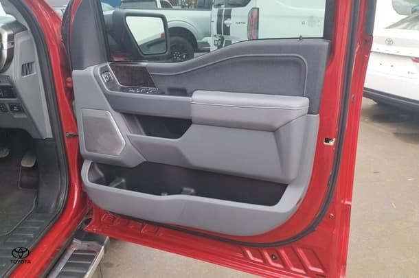2023 Ford F-150 Lariat in Grey