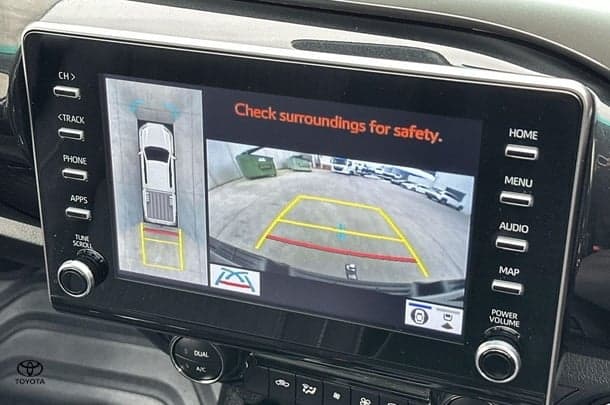 2024 Toyota Hilux SR5 in Silver