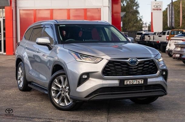2022 Toyota Kluger Grande in Silver