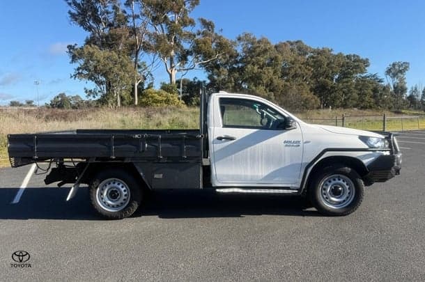 2022 Toyota Hilux SR in White