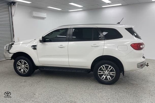 2021 Ford Everest Trend in White