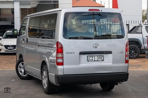 2015 Toyota Hiace Base in Silver