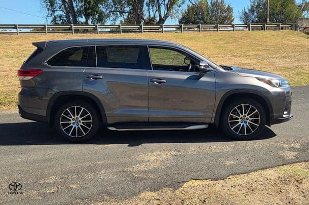 2017 Toyota Kluger AWD GRANDE in Grey