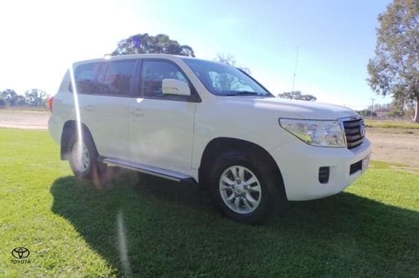 2013 Toyota Landcruiser GXL in White