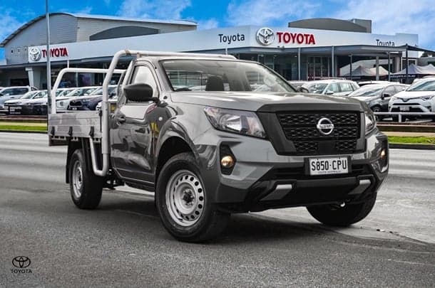 2022 Nissan Navara SL in Grey