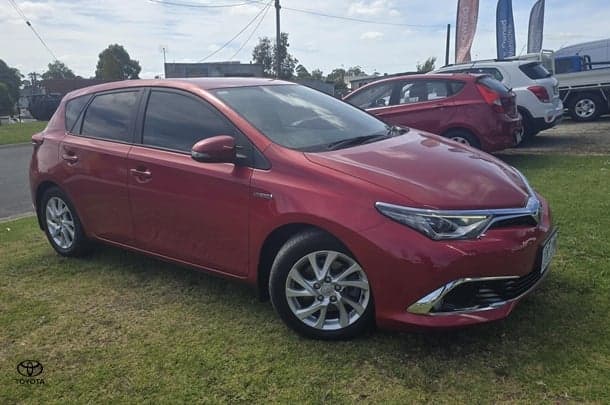 2018 Toyota Corolla Hybrid in Red