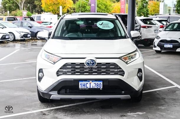 2020 Toyota RAV4 Cruiser in White