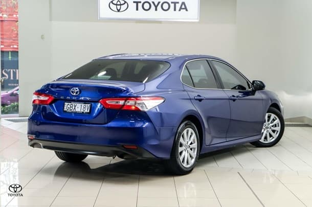 2018 Toyota Camry Ascent in Blue