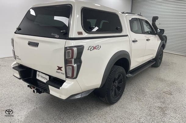 2022 Isuzu D-MAX X-TERRAIN in White