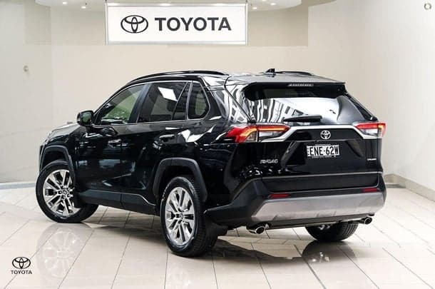2021 Toyota RAV4 Cruiser in Black