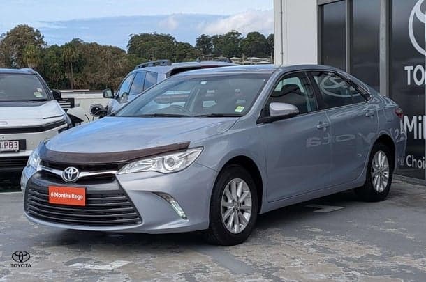 2017 Toyota Camry Altise in Blue