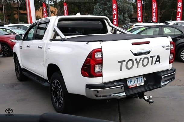2021 Toyota Hilux SR5 in White