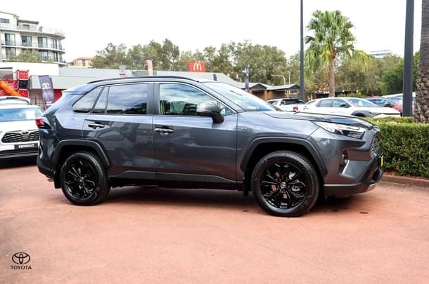 2025 Toyota RAV4 Cruiser 2WD in Silver