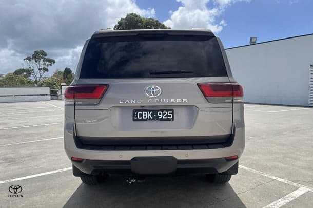 2022 Toyota Landcruiser VX in Bronze