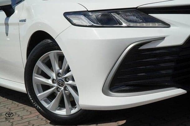 2022 Toyota Camry Ascent in White
