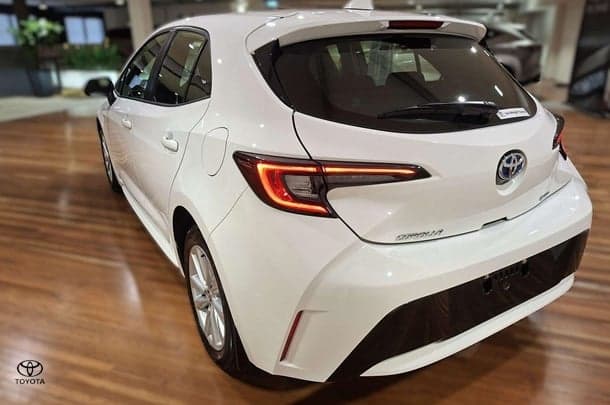 2025 Toyota Corolla Ascent Sport in White