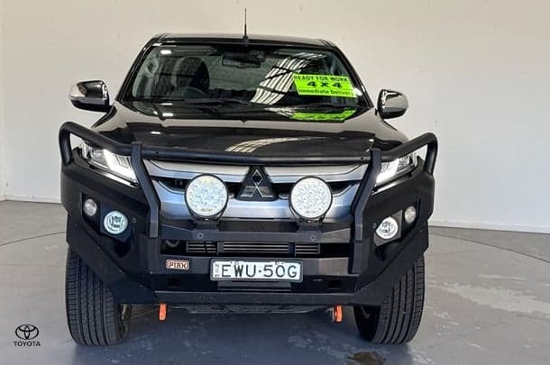 2022 Mitsubishi Triton GLS in Grey