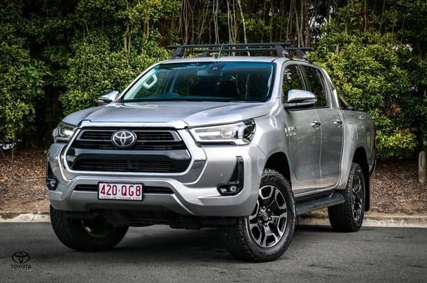 2021 Toyota Hilux SR5 in Silver