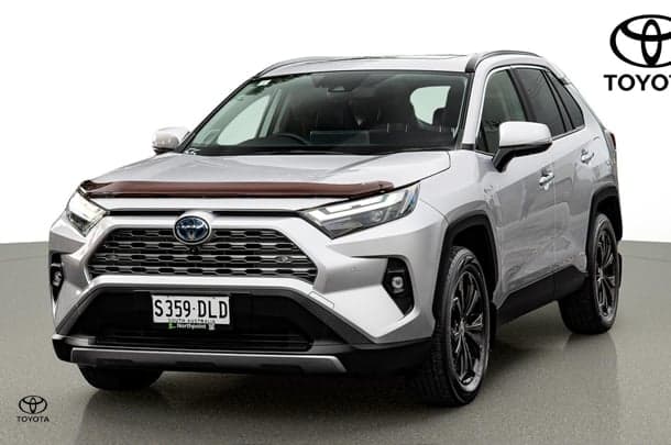 2022 Toyota RAV4 Cruiser-AWD in Silver