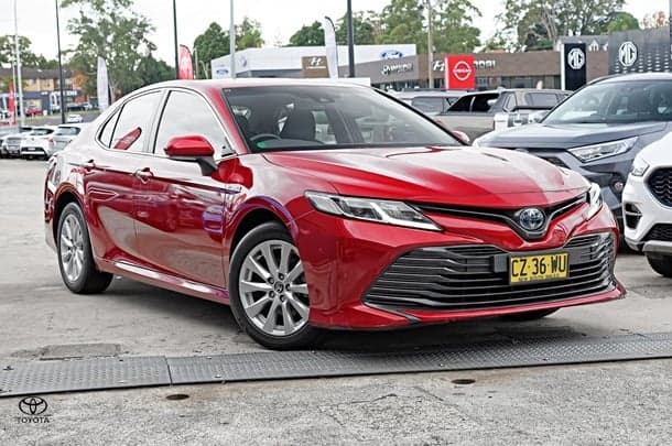 2020 Toyota Camry Ascent in Red
