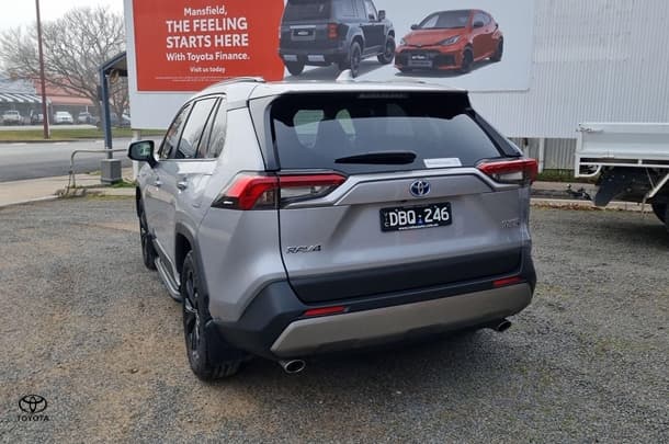2024 Toyota RAV4 Cruiser in Silver
