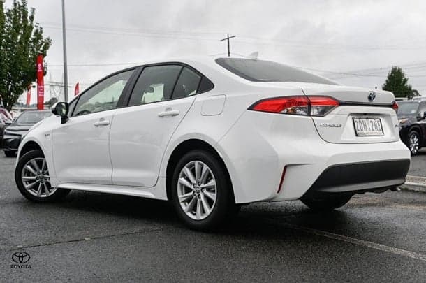 2025 Toyota Camry Ascent in Silver