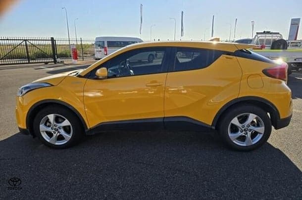 2018 Toyota C-HR Base in Yellow