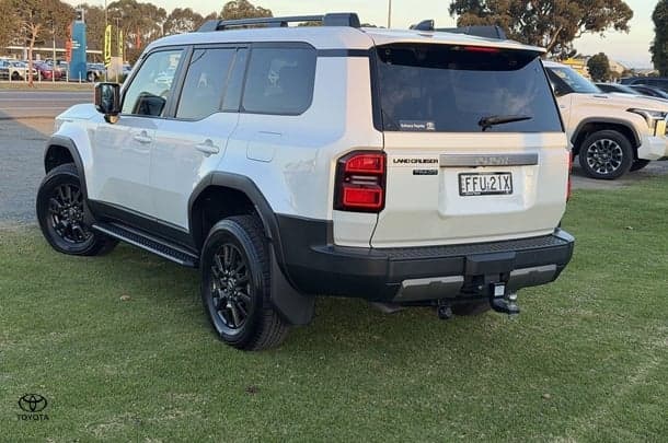 2024 Toyota Landcruiser Prado GXL in White