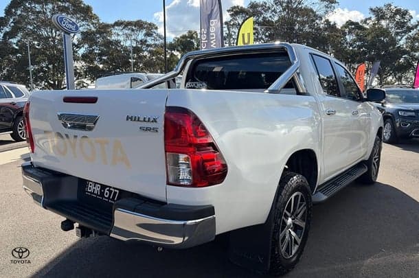 2019 Toyota Hilux SR5 in White