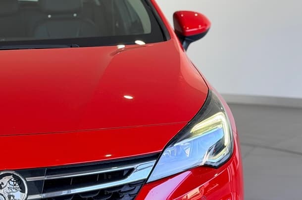 2017 Holden Astra RS-V in Red