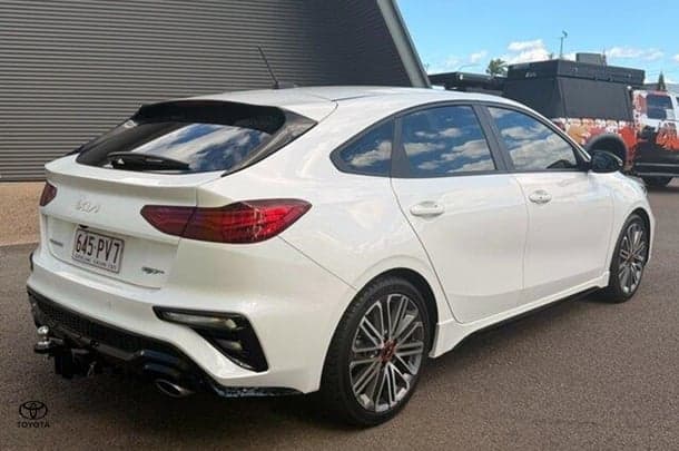 2022 Kia Cerato GT in White