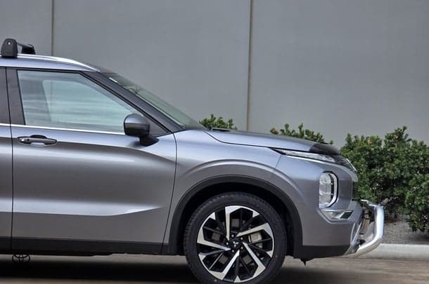 2023 Mitsubishi Outlander Aspire in Grey