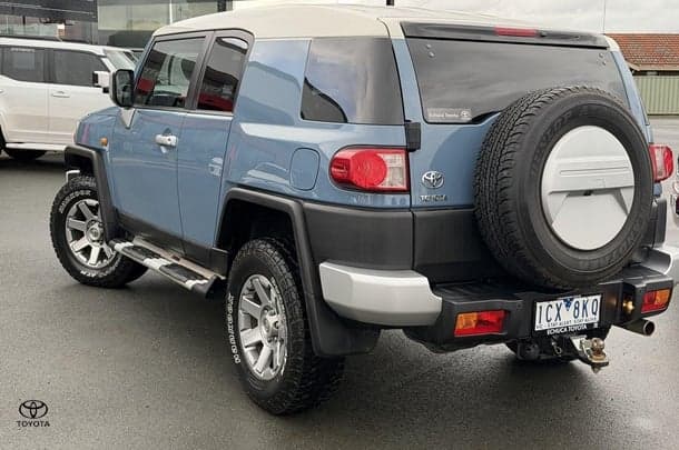 2014 Toyota FJ Cruiser FJ Cruiser in Two Tone Blue