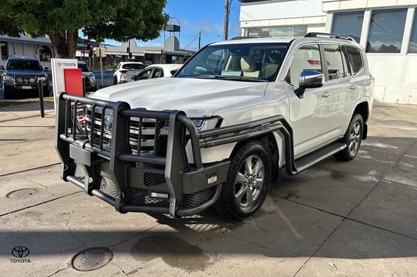 2022 Toyota Landcruiser Sahara in White