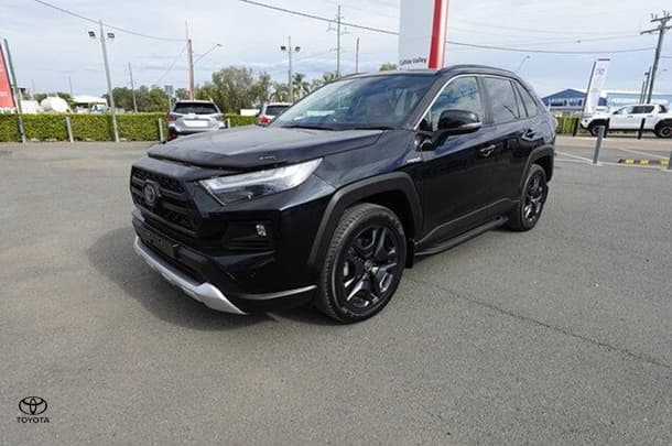 2021 Toyota RAV4 Edge in Black