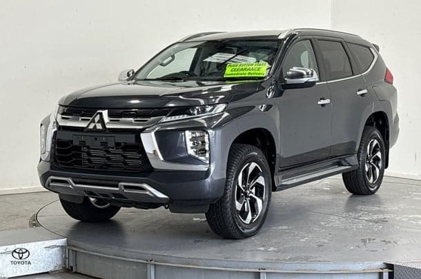 2024 Mitsubishi Pajero Sport GLS in Grey