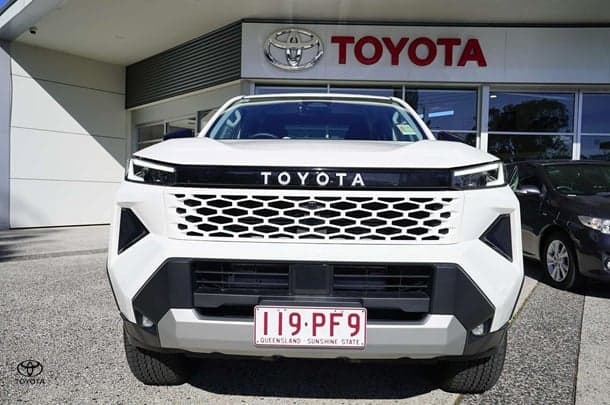 2025 Toyota Hilux SR5 in White