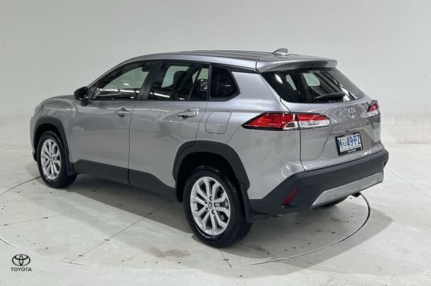 2025 Toyota Corolla Cross GX in Silver