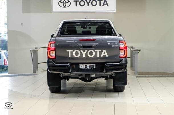 2025 Toyota Hilux SR5 48V in Grey