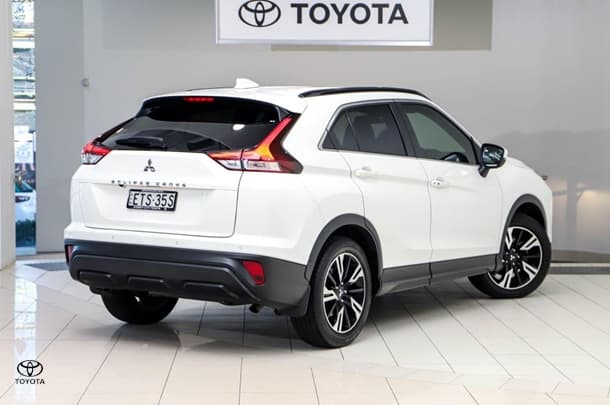 2022 Mitsubishi Eclipse Cross LS in White