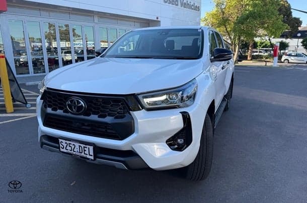 2024 Toyota Hilux SR5 in White
