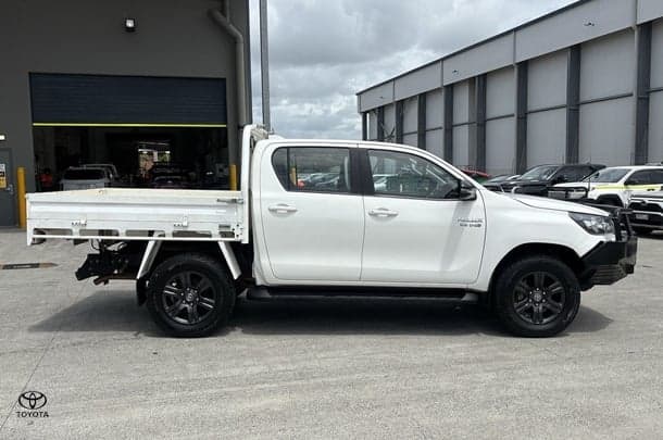 2023 Toyota Hilux SR in White