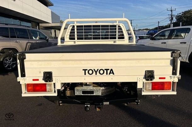 2022 Toyota Hilux SR in White