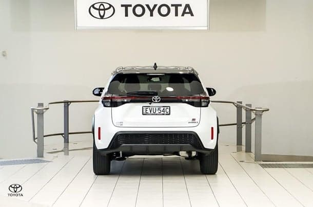 2022 Toyota Yaris Cross GR Sport in White