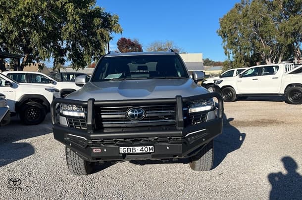 2023 Toyota Landcruiser GXL in Silver